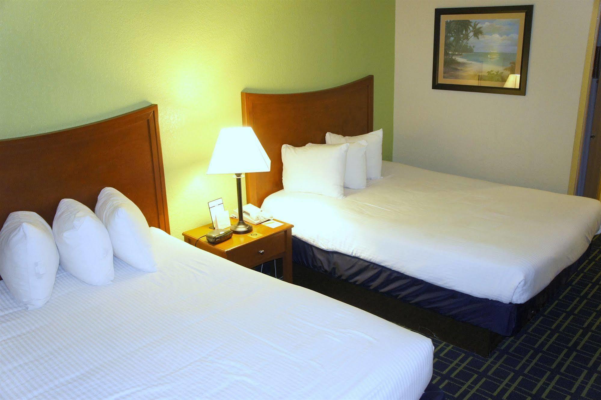 Emerald Coast Inn & Suites Fort Walton Beach Buitenkant foto