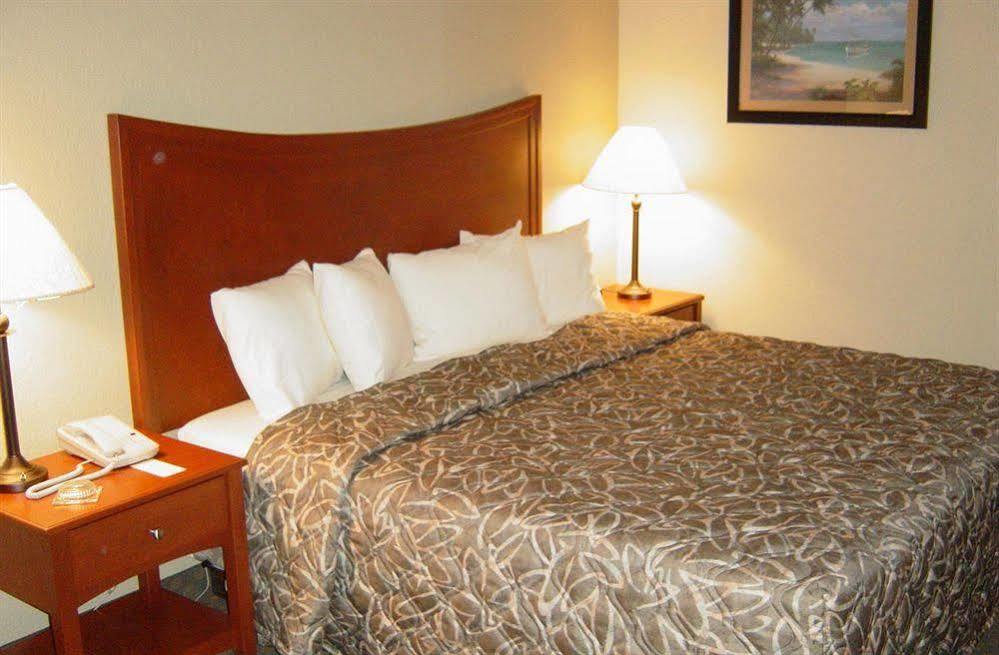Emerald Coast Inn & Suites Fort Walton Beach Buitenkant foto